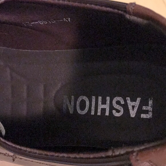 NWOT Men’s 👞 Siz see Chart - Picture 7 of 9